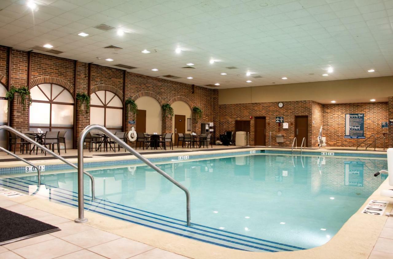Radisson Hotel And Conference Center Fond Du Lac Zewnętrze zdjęcie